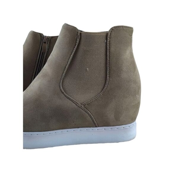Womens Bootie High Top Sneaker Sz 10 Faux Suede Ankle Zipper - Picture 9 of 10